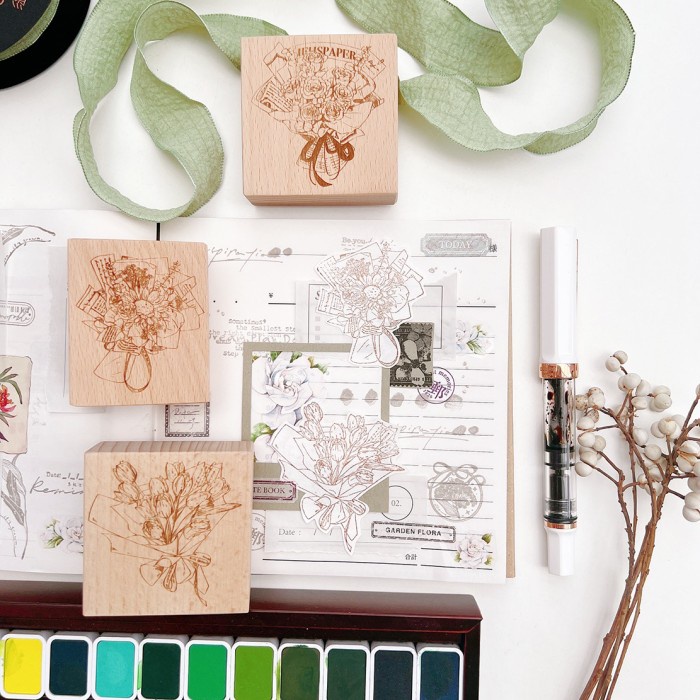 

Two Raccoons Flower Bouquet Rubber Stamp