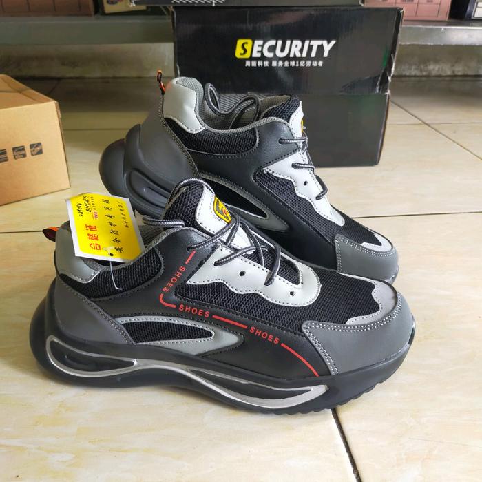 Sepatu Safety Sporty 114 Ujung Besi Enteng Shoes