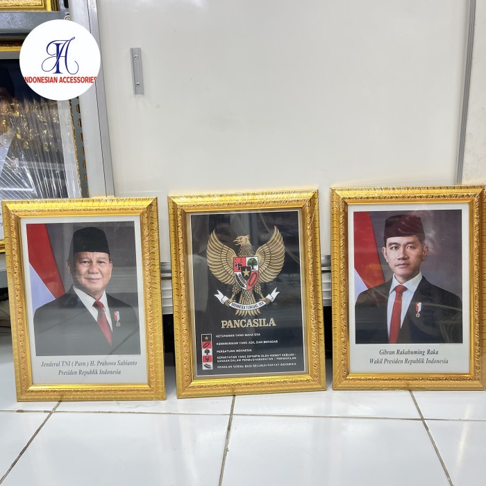 

Frame foto presiden, wapres, garuda pancasila (bhineka tunggal ika) prabowo&gibran