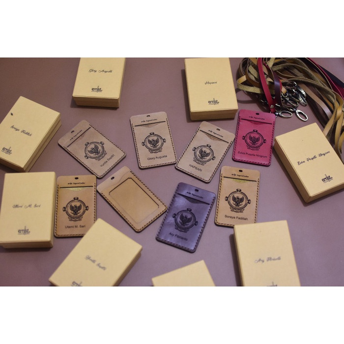 

[tmr] - ID Card / Name Tag Kulit Custom Nama / ID CARD HOLDER SINGKARAK A01