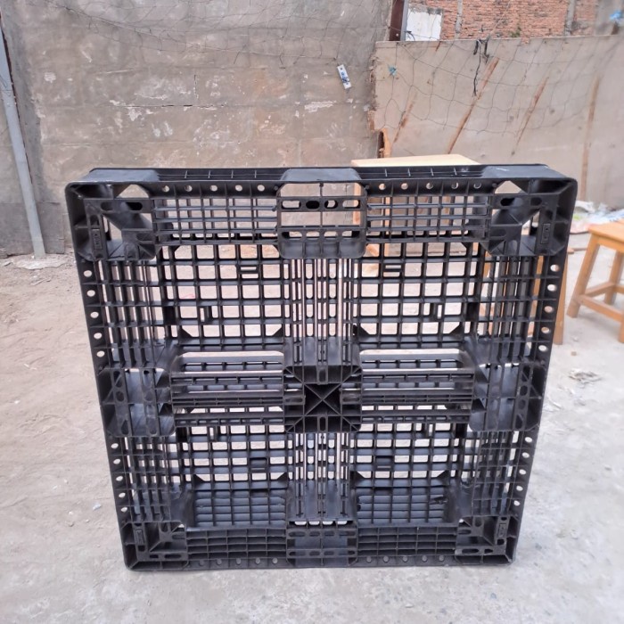 

Palet Plastik Bekas 105X105X15 Cm New