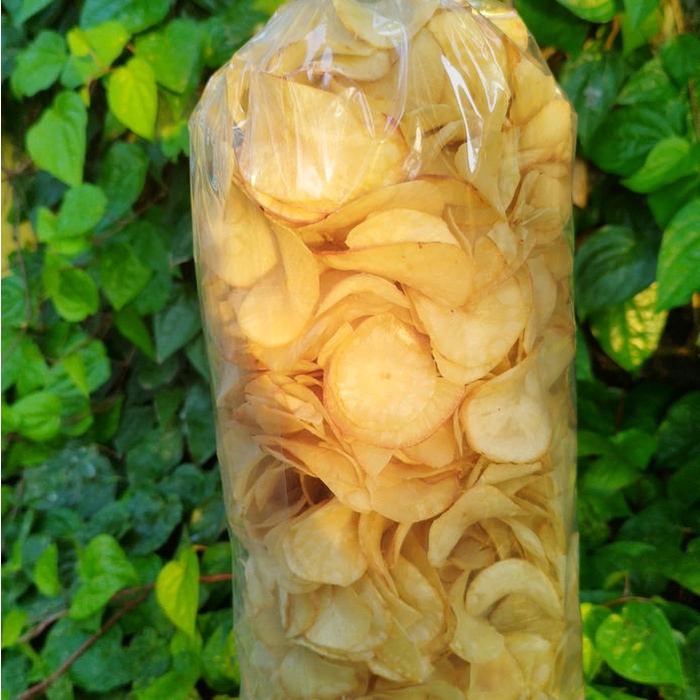 

Keripik Singkong Renyah dan Gurih 1 Kg - Makanan Cemilan Asin Kering - Snack, Food singkong singkong