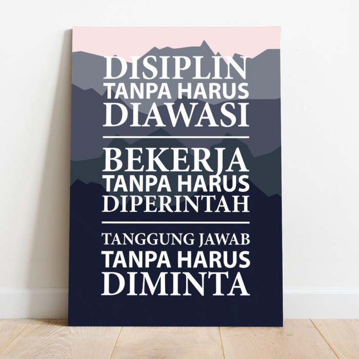 Poster Quote Disiplin Tanpa Harus Diawasi Bekerja Hiasan Dinding Kayu