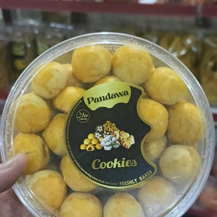 

KUE NASTAR , SEMPRIT,SEMPRIT COKLAT,BIJI KETAPANG TOPLES 500gr