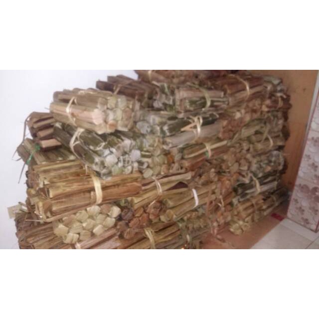 

HJE Gula Aren asli 1 kg