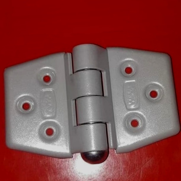 engsel tengah pintu garasi Wina