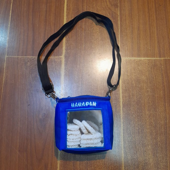 

Diskon Mini Sling Bag Kaleng Kerupuk Harapan Ready