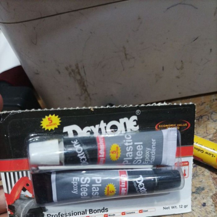 

DISKON 12PCS DEXTONE LEM CAMPUR 12GR LEM BESI EPOXY PLASTIK STEEL 5 MENIT READYY