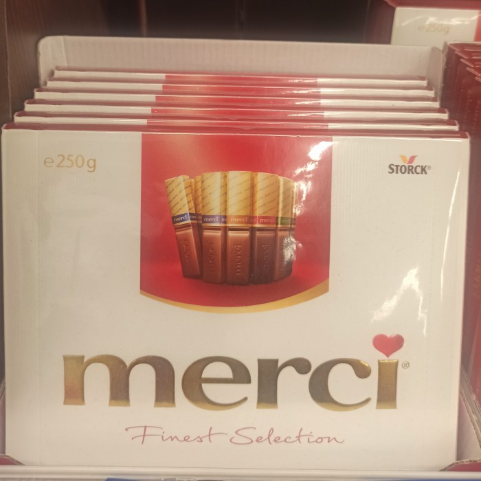 

Terbaru Merci Finest Selection Red 250Gr Ready