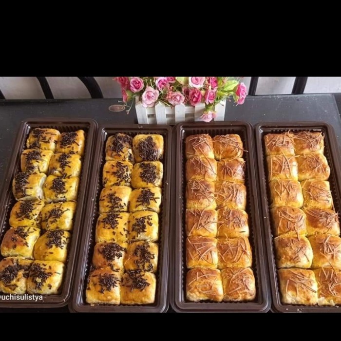 

HJK KUE BOLEN / MOLEN PISANG COKLAT KEJU