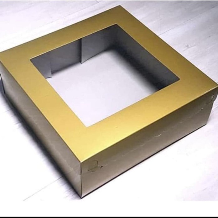 kotak kue 25x25x9,5/dus kaca gold/box kue