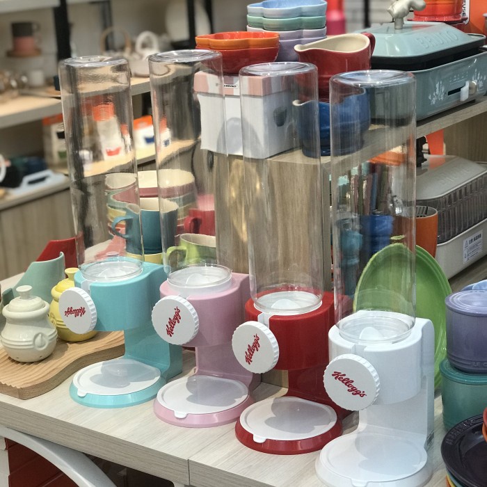 Kellogg'S Cereal // Cereal Dispenser