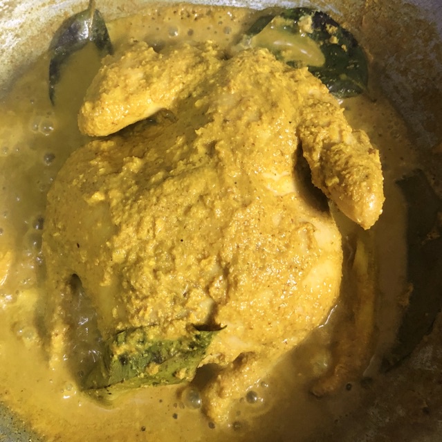 

Ayam Ungkep / Ayam Kalasan Free sambal 1 Ekor