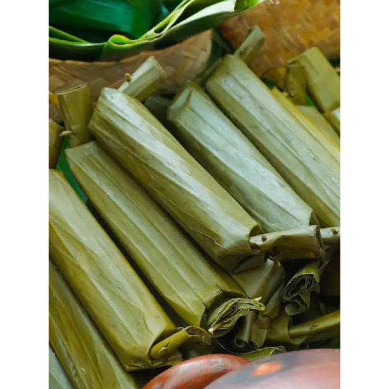 

lontong matang murah 10 pcs (order sekarang/malam, besok dikirim (tgl 30)