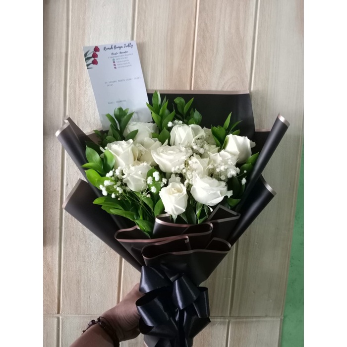 BUKET BABY BREATH & MAWAR - BUKET MAWAR PUTIH