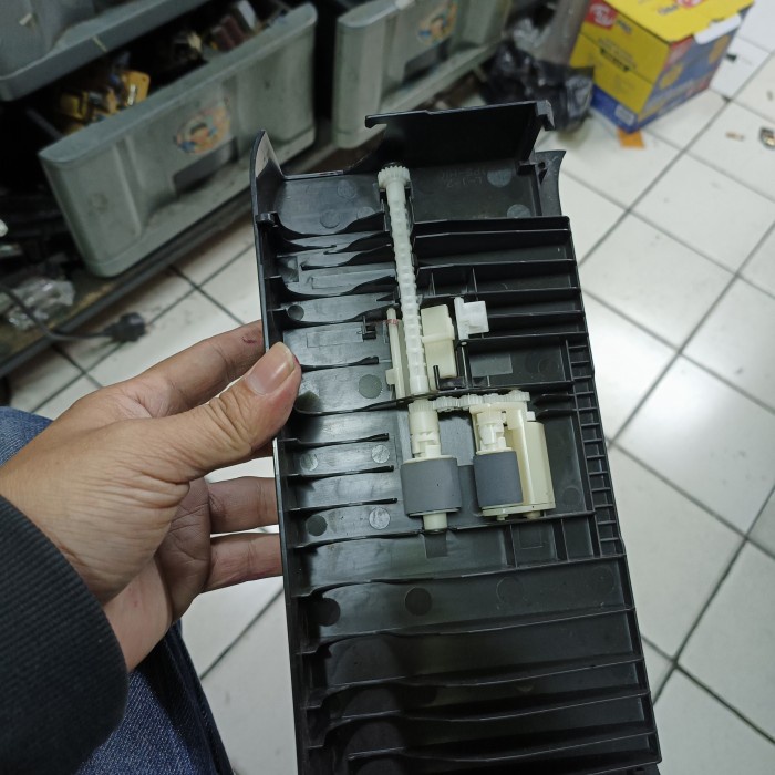 Gear pemutar roller adf L5190 used