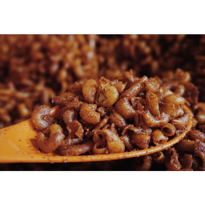 

Makaroni 500gr (makaroni goreng kriuk kres) by Ratu Kriuk