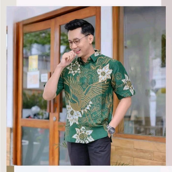 Product Laris Hem Batik Pria Lengan Pendek Reguler Fit Warna Hijau Kombinasi Motif Warna Putih