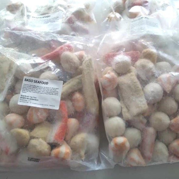 

Aneka Baso Seafood Steamboat 1 Kg