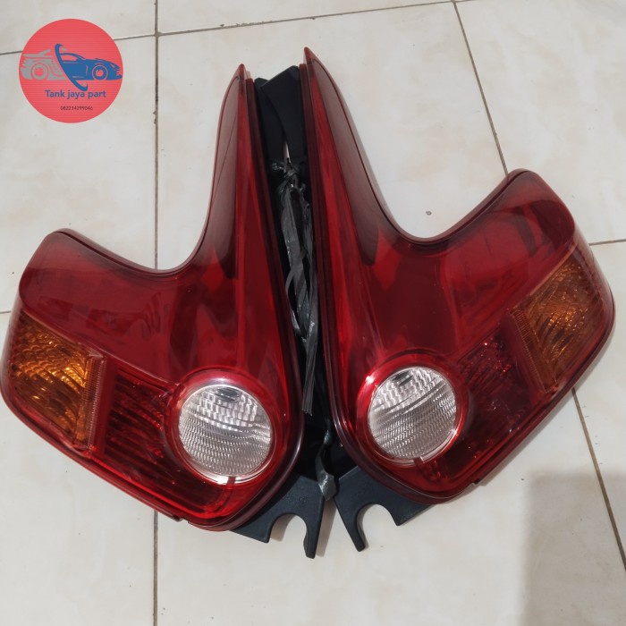 Stoplamp Lampu Belakang Nissan Juke 2010 2012 2013 (Second)