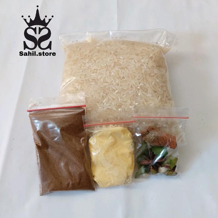 

Bumbu kebuli gurih instan plus beras basmati 500gr dan gratis rempah komplit Manis