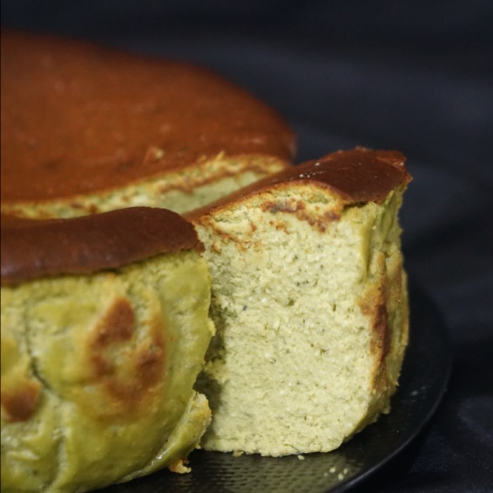 

Promo Terbatas Matcha Burnt Basque Cheesecake - Size 16Cm Aman