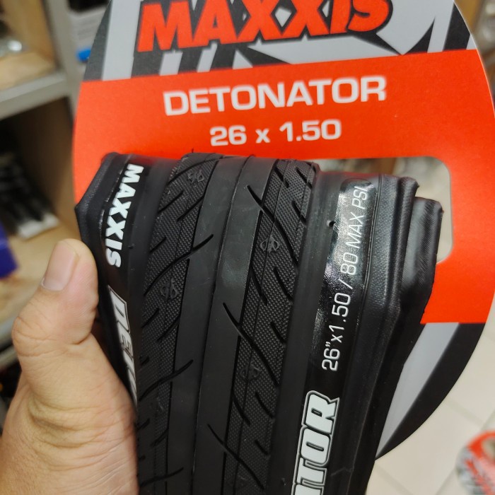 Maxxis 26 X 150 Detonator Keflar -Gratisongkir