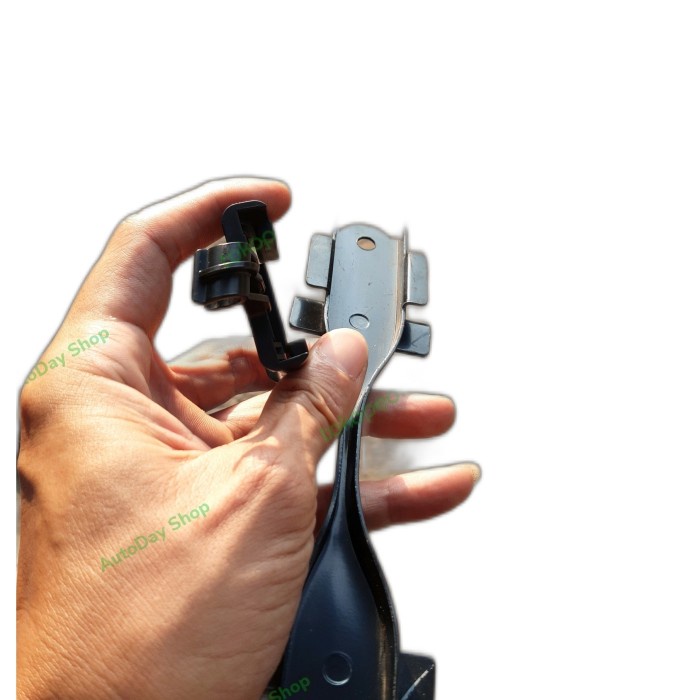 BRACKET AKI TOYOTA YARIS BAKPAU ORIGINAL