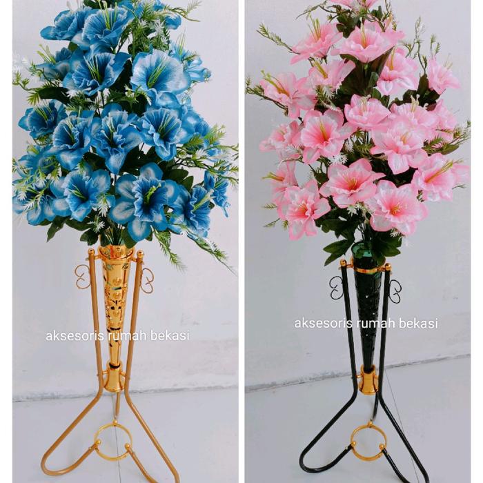 party-  BUNGA Plastik ARTIFICIAL GLORIA KEMBANG SEPATU 18 KUNTUM DENGAN POT STANDING BESI