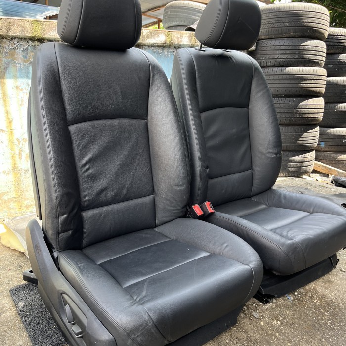 PREMIUM Jok mobil elektrik BMW