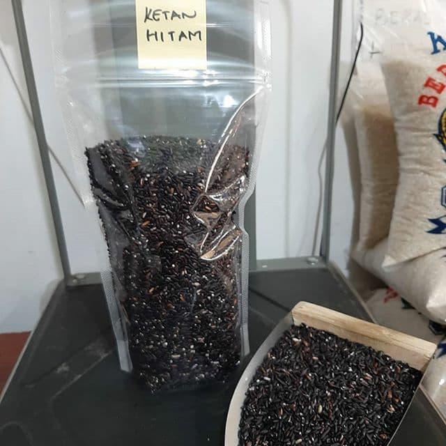 

Lezat- Ketan Hitam