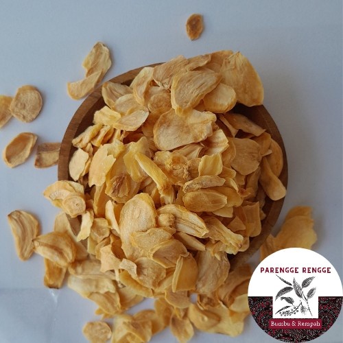 

Fried Garlic Slice - 250gr / Bawang Putih Iris / Bawang Putih Goreng