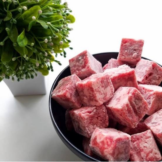 

Lezat- daging sapi beef wagyu cube 2cm x 2cm saikoro HALAL 250gr 500gr 1kg