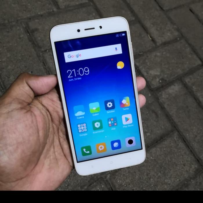 Handphone Hp Xiaomi Redmi 5A 2/16 Second Seken Bekas Murah *