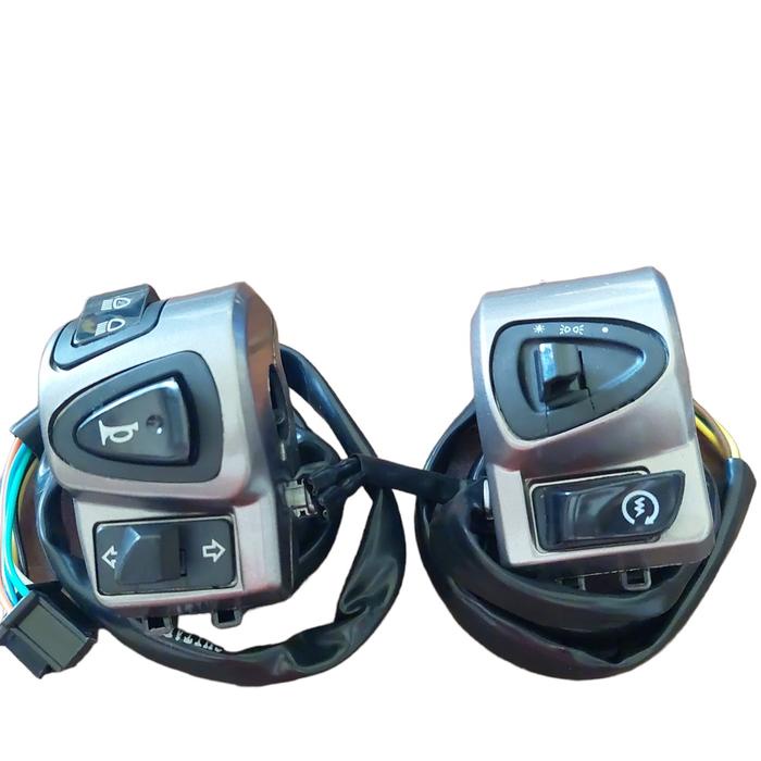 (Silver ) Saklar Kiri Kanan Scoopy Karbu - F1 Tombol Klakson On Off Lampu Stater Sein Dim Motorcycle