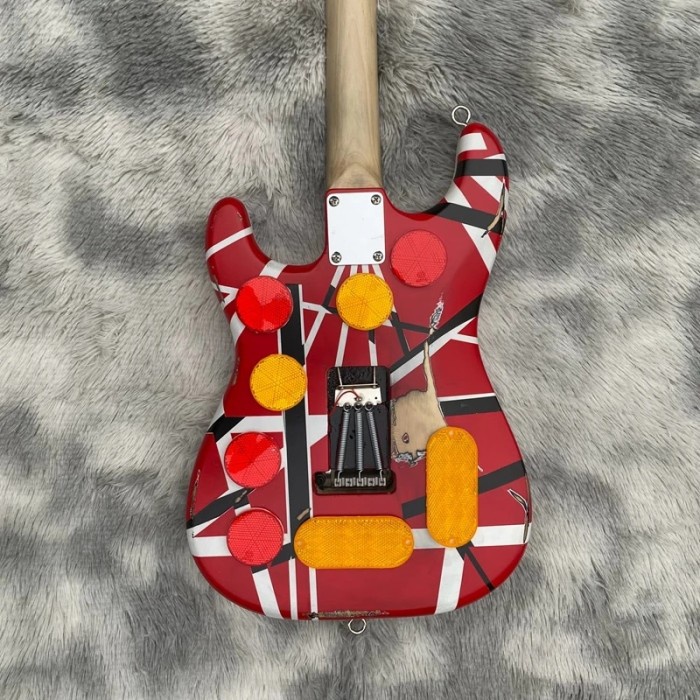 Edward Eddie Van Halen Heavy Relic Red Franken 5150 Electric Guitar
