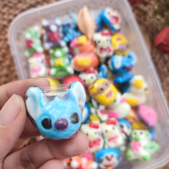 

KF75 Cokelat Karakter Mini 100 Pcs - Cemilan Lucu dan Beragam Rasa - Makanan Instan 300gr - Food,