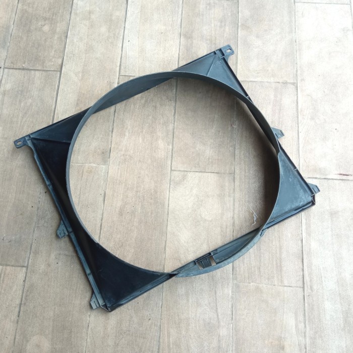 Cover Frame Fan Shroud Radiator Bmw E32 E34 M20 1712373 Original (Copotan)