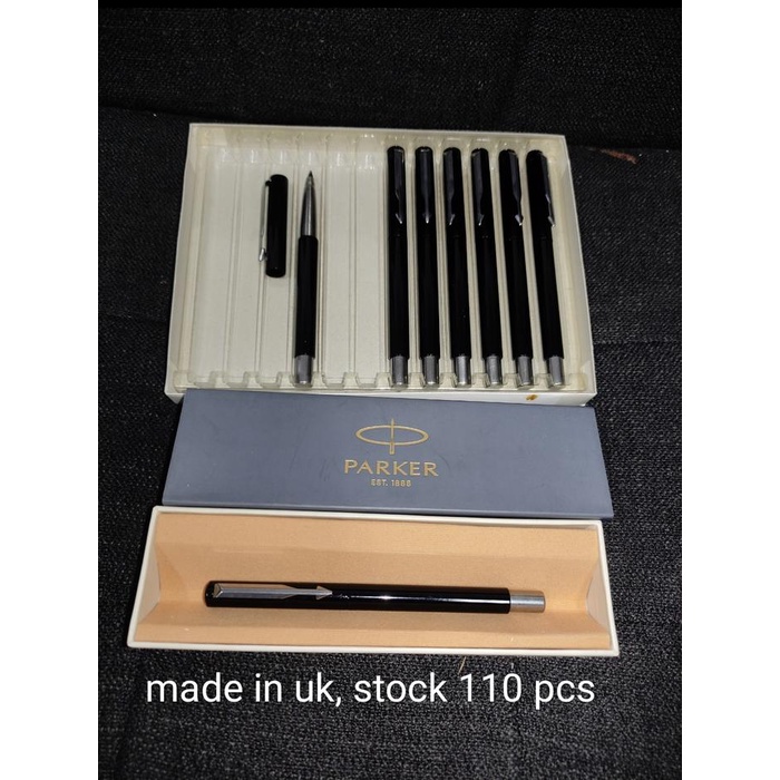 

Open DS] pena roller ball parker vector black plastic made in uk satuan