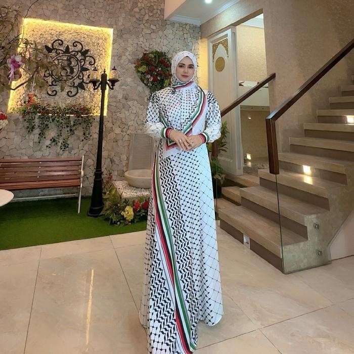 Busanae- (SET HIJAB) Nazwa Abaya Hamasah Dress Silk Digital Printing Hijab Voal