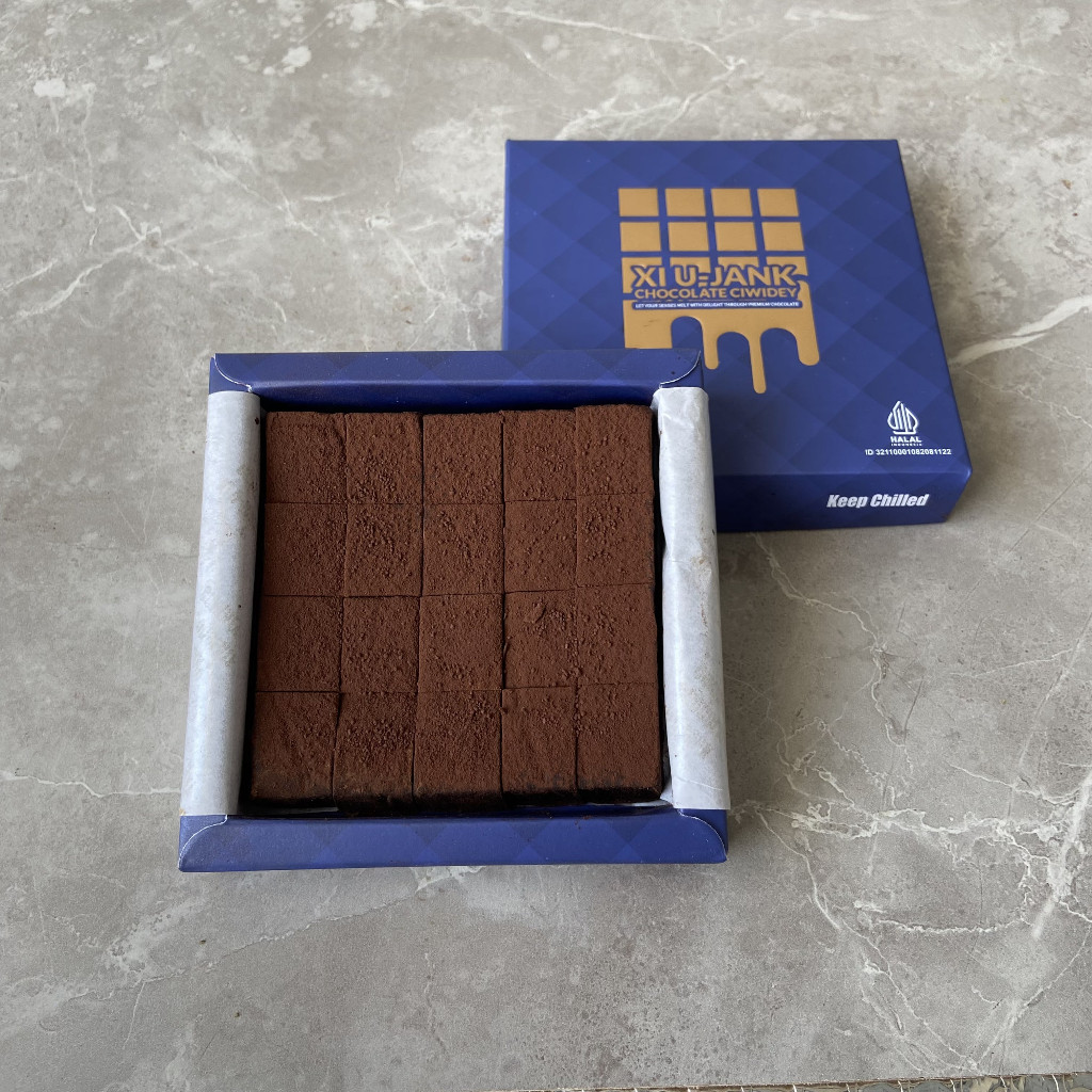 

Dapur Joglo Xiujank Nama Dark Chocolate 56% Halal Premium