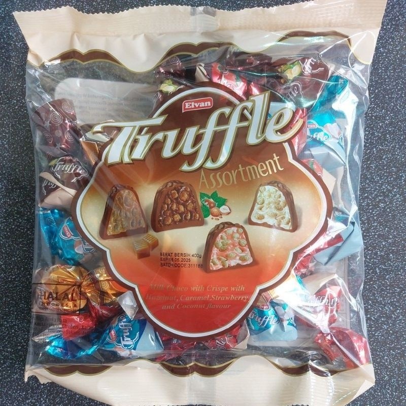 

Dapur Joglo Elvan Truffle Coklat Aneka Rasa / Assortment Coklat/ Permen Coklat 400Gr/Oleh Oleh