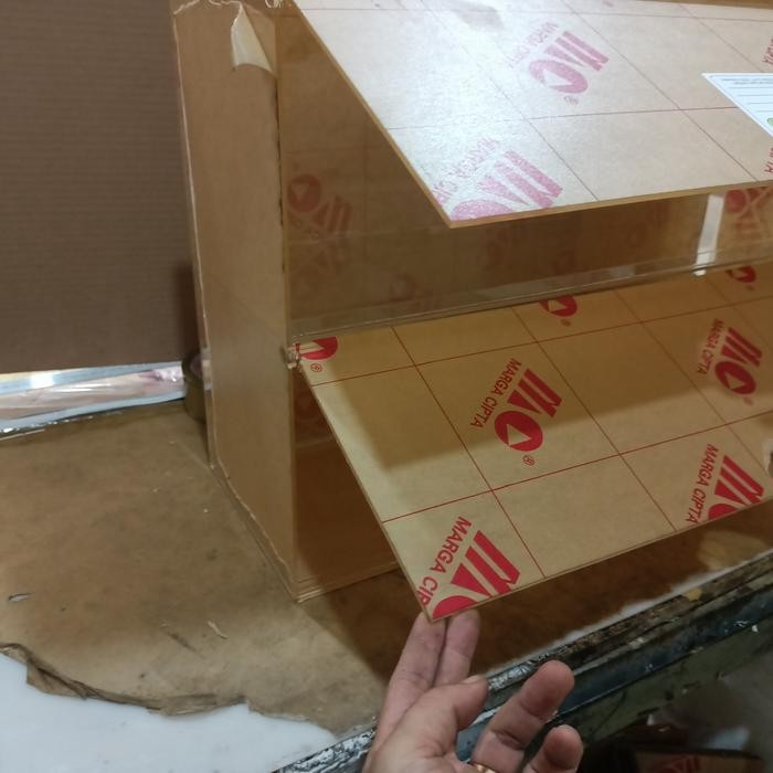 ready stok acrylic showcase roti / display pajangan original