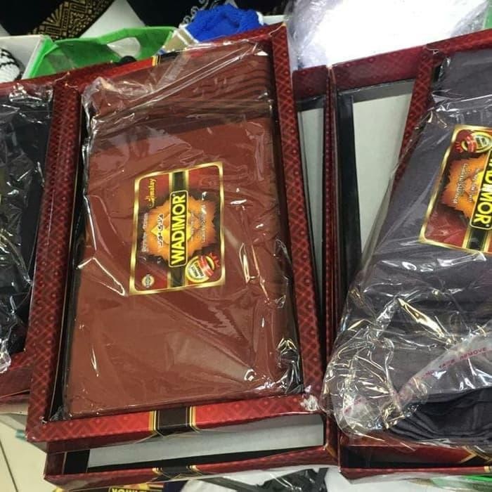Sarye- GROSIR Sarung Kodian Sarung Tenun Wadimor Polos Warna