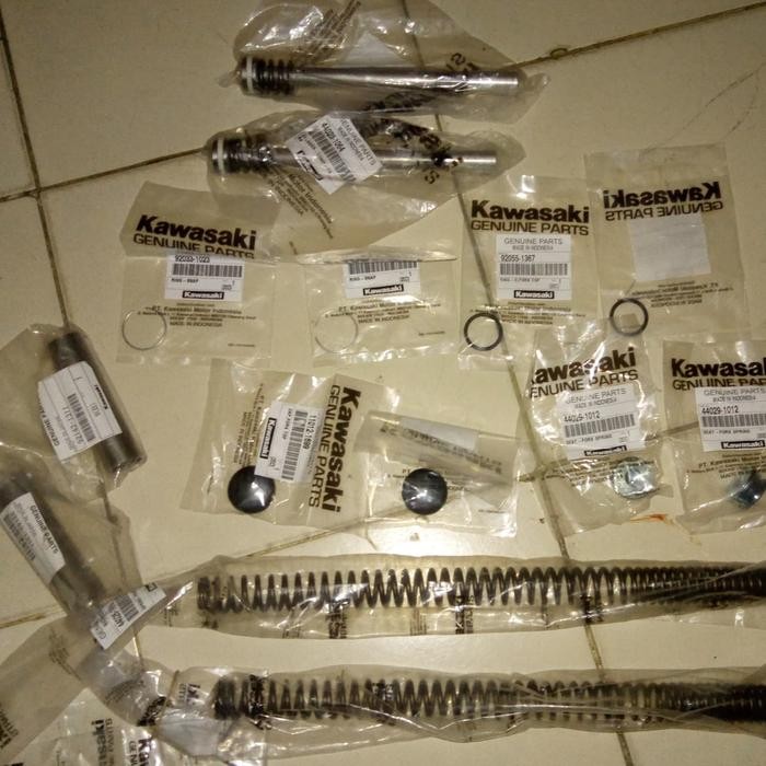 Komponen Shock Komponen Isian Shock Depan Ninja R Ss 150 Set Original