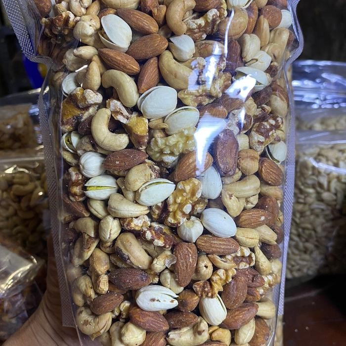 

Trial mix almond original,kacang mete, cranberry,almond susu, pistachio,kacang walnut