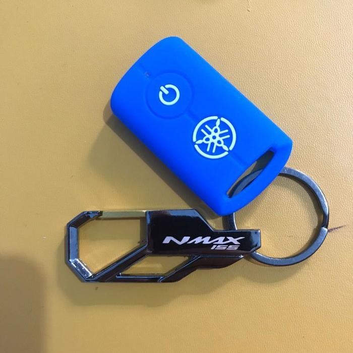 paket Gantungan kunci logo nmax + cover silikon remote nmax new nmax