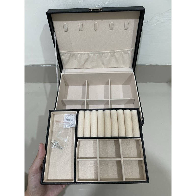 Kotak Tempat Penyimpanan Perhiasan Emas Jam Tangan Aksesoris Jewelry - Asli