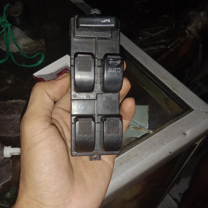 saklar master power window depan luxio original