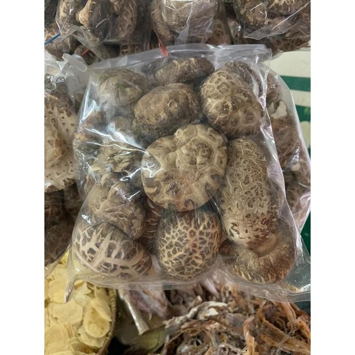 

BnyKBonusBelidiMari- Jamiur Shitake / Shintake / Sioko / Siongku / Hioko 250gr Pilihan
